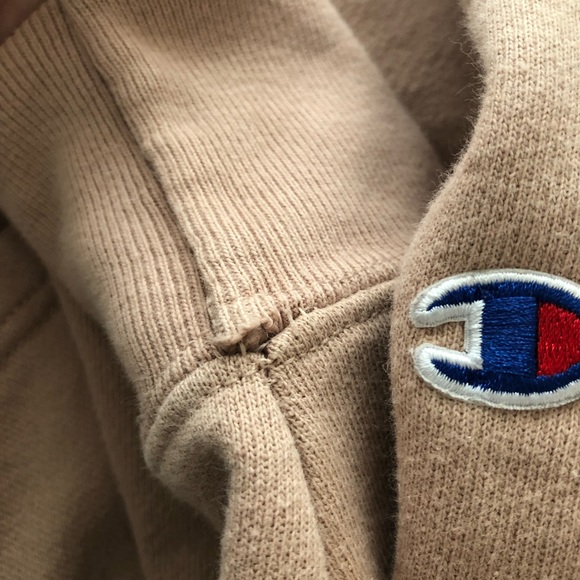 Champion Hoodie in Pink 🌸 - Picture 4 of 10